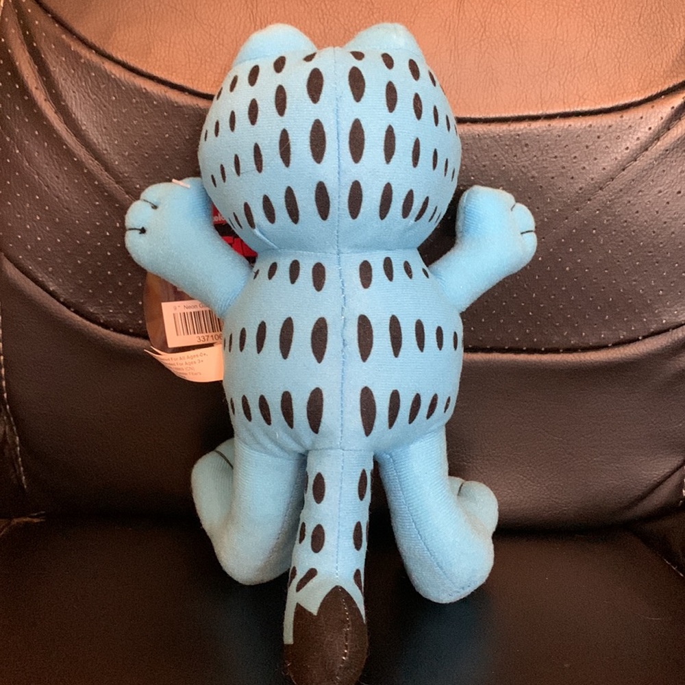 Toy Factory Garfield Plush 9” - Picture 2 of 2